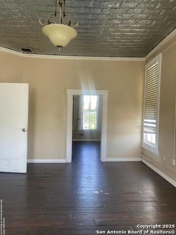 1720 S Presa St Property Photo 6