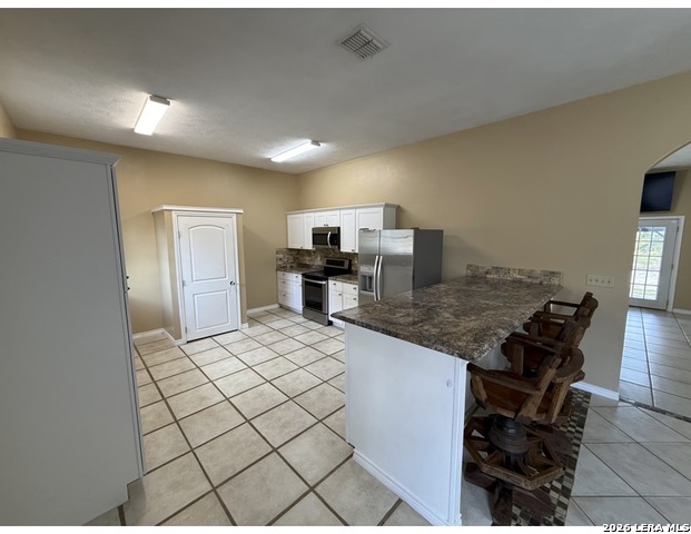 1077 C Rd Property Photo 3