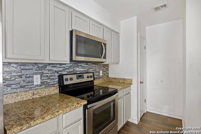 11839 Parliament Property Photo 3