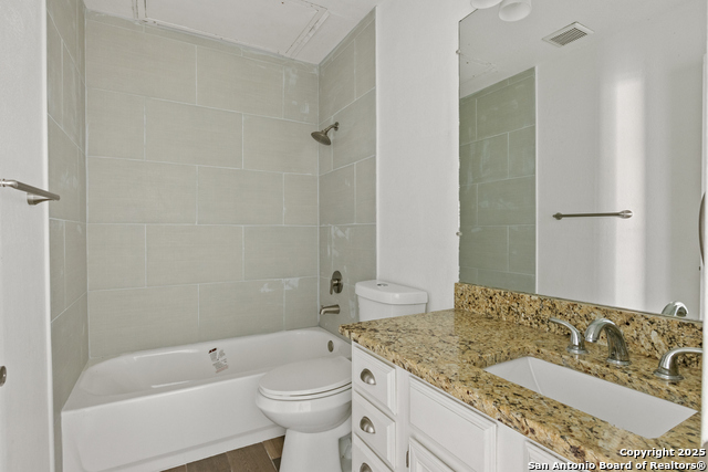 11839 Parliament Property Photo 8