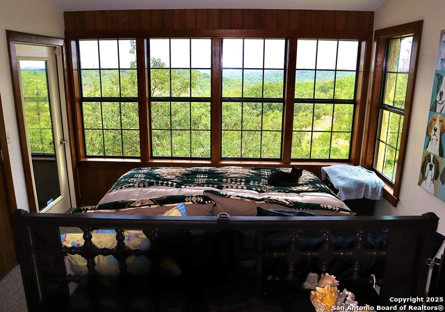 320 Overland Trail W Property Photo 9