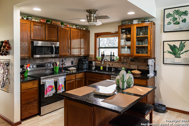 320 Overland Trail W Property Photo 10