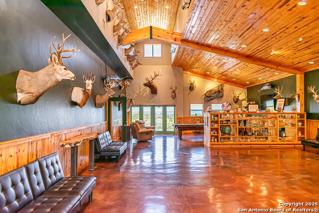 320 Overland Trail W Property Photo 14