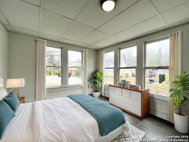 827 Steves Ave Property Photo 3