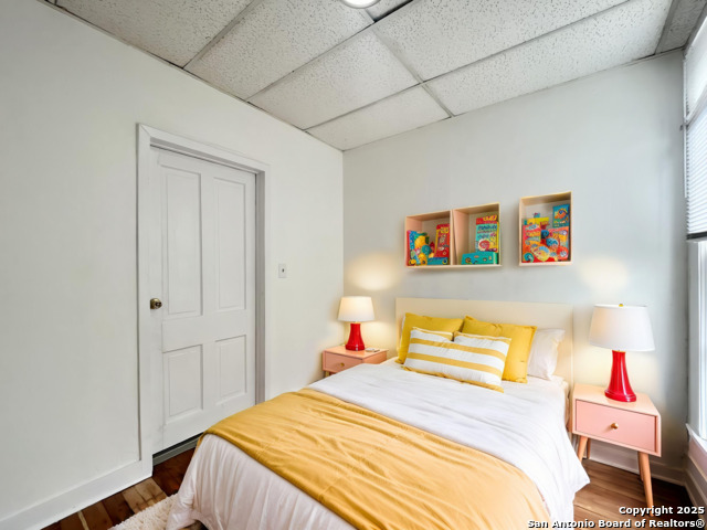 827 Steves Ave Property Photo 5