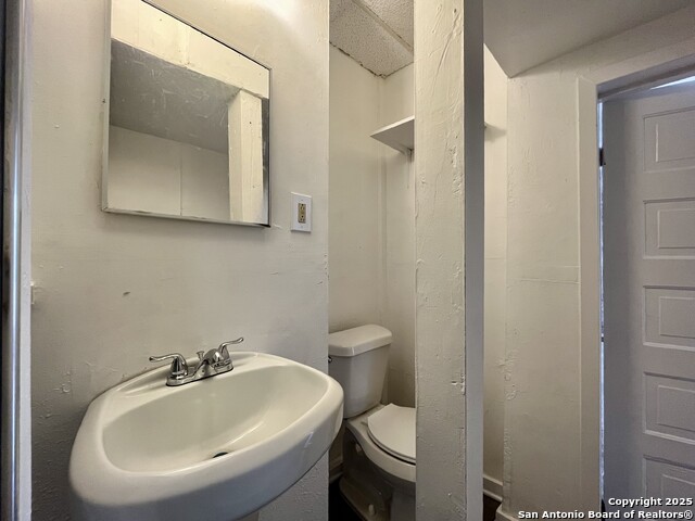 827 Steves Ave Property Photo 14