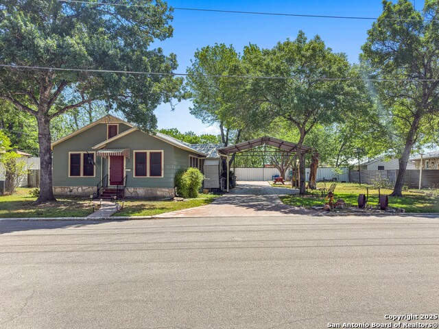 1175 W Coll Property Photo 1