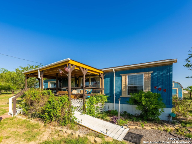 585 County Road 7718 Property Photo 1