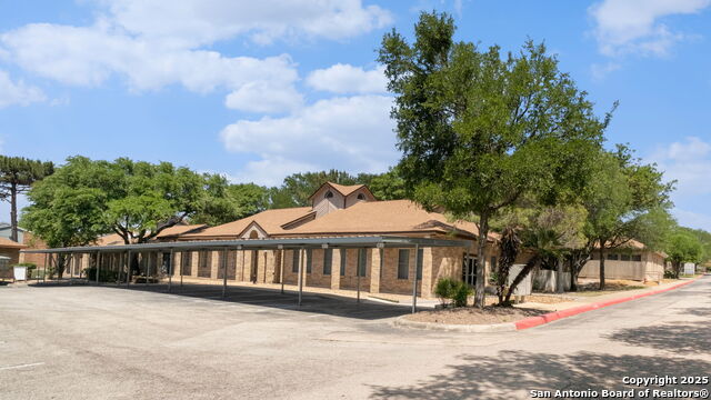 8627 Cinnamon Crk Property Photo 2