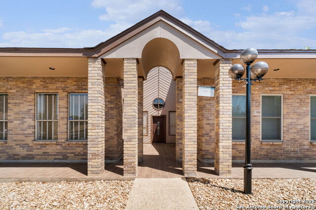 8627 Cinnamon Crk Property Photo 17
