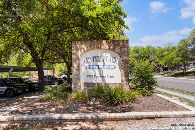 8627 Cinnamon Crk Property Photo 22