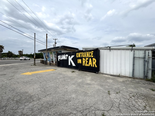 2122-2130 Austin Highway Property Photo 1