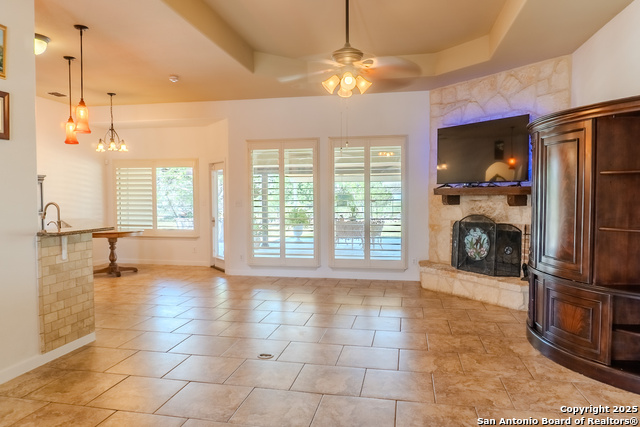 265 Firewheel Property Photo 1