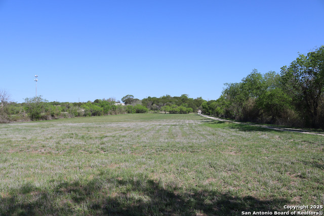 17245 Nacogdoches Rd Property Photo 5