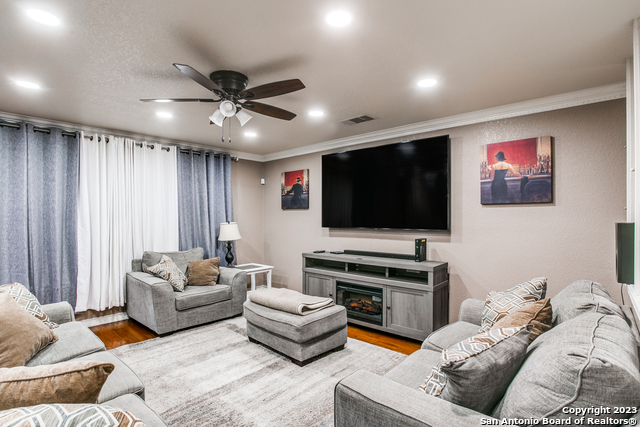 2230 Bedford Stage Property Photo 7