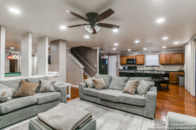 2230 Bedford Stage Property Photo 9