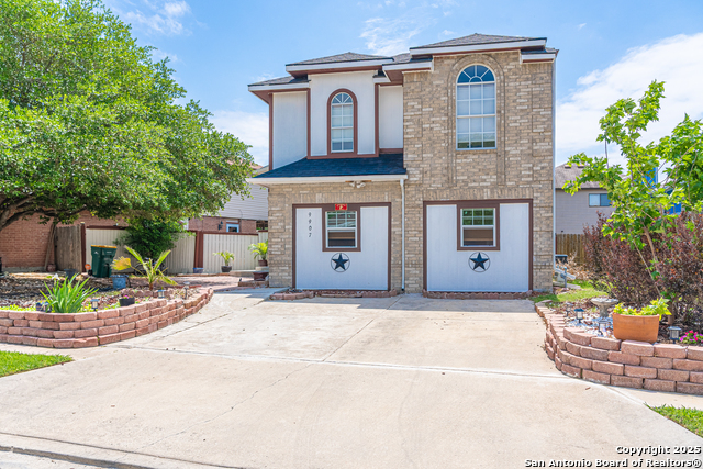 9907 Autumn Valley Property Photo 1
