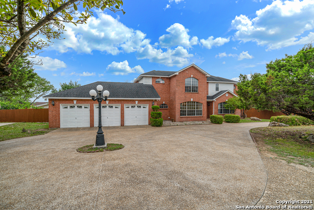 100 Slumber Pass Property Photo 1