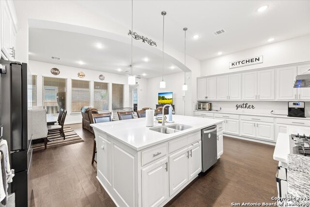 6957 Hallie Loop Property Photo 9