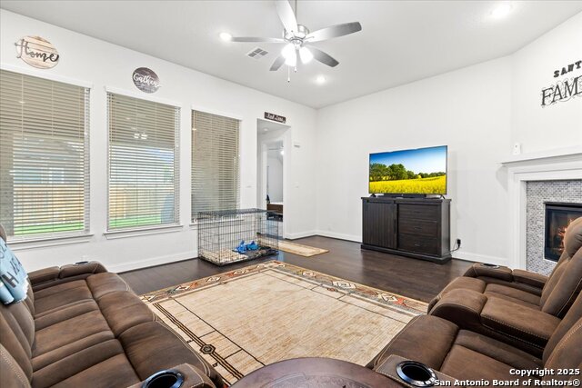 6957 Hallie Loop Property Photo 17