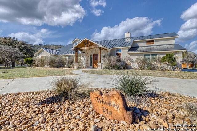 67 Stepping Stone Property Photo 1