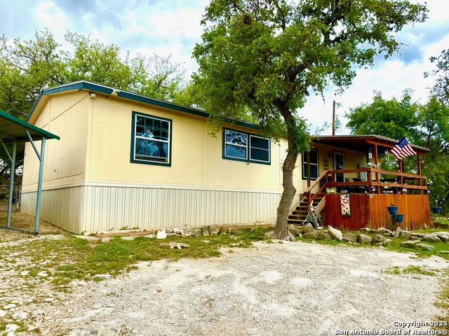 665 Farhills Dr Property Photo 1