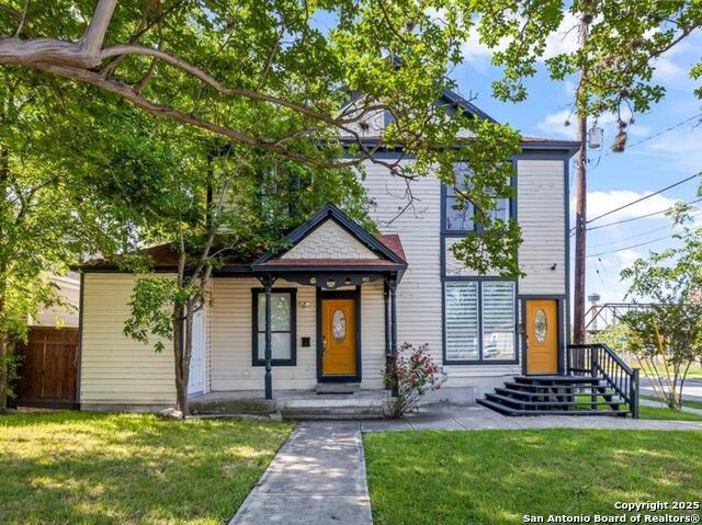 302 Lamar Property Photo
