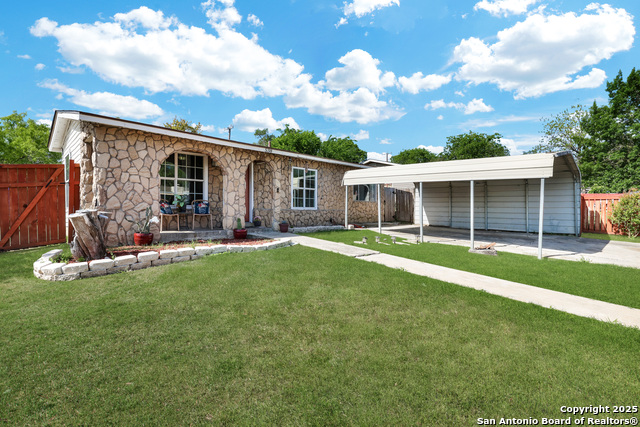 538 Golden Crown Property Photo 1