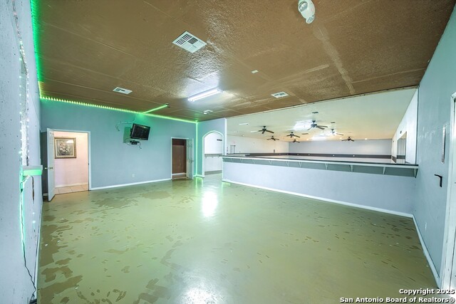 19015 K Property Photo 9