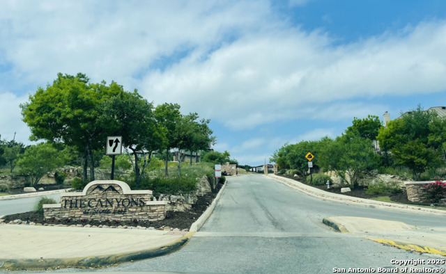 9715 Ivory Cyn Property Photo 1
