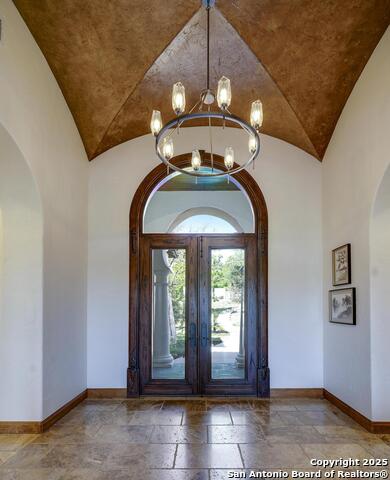 307 Augusta Property Photo 5