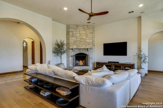 307 Augusta Property Photo 15
