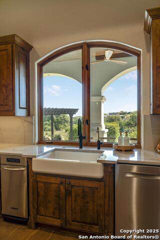 307 Augusta Property Photo 23