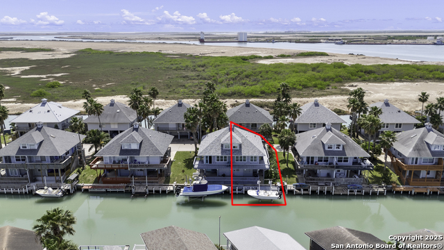 1006 W Scallop Property Photo 1