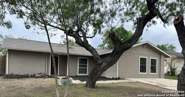 5902 Mariner Property Photo