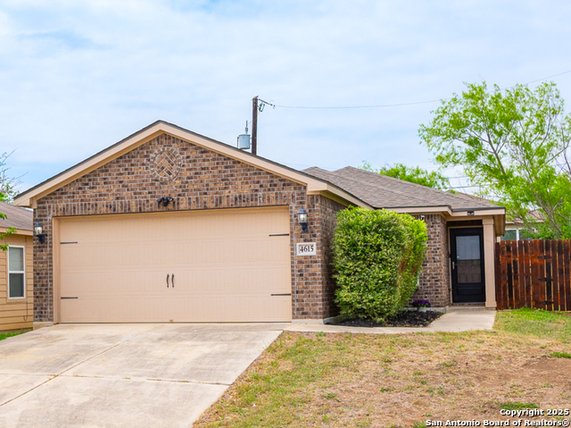 4615 Le Villas Property Photo