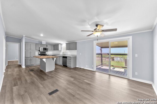 163 Irmas Dr Property Photo 10