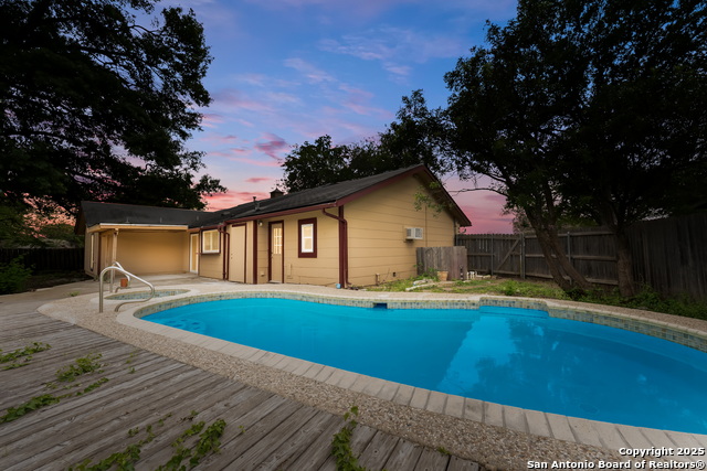 12722 La Fonda Property Photo 1
