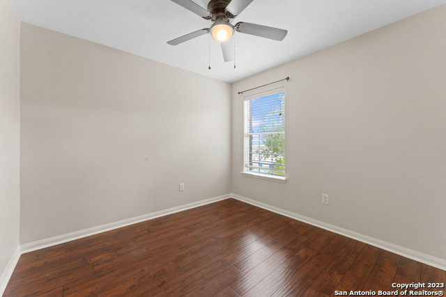 10926 Acorn Cyn Property Photo 9