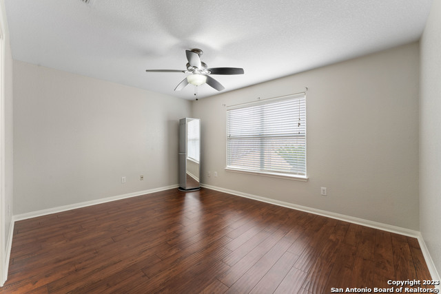 10926 Acorn Cyn Property Photo 17