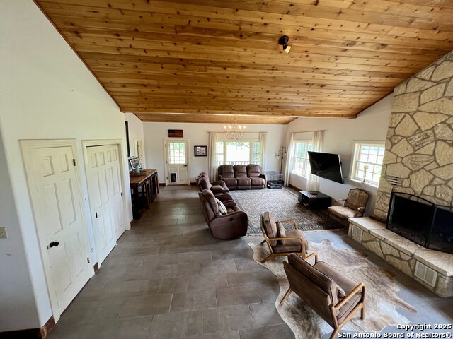 545 Highgate Dr. Property Photo 12