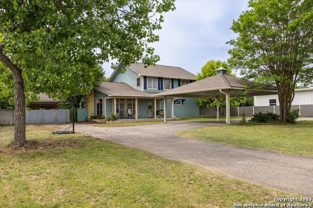 667 Rosewood Ave Property Photo