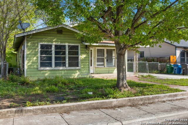 323 Finton Property Photo