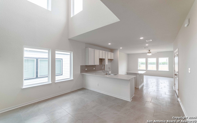 8843 Grey Elm Property Photo 5