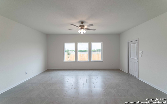 8843 Grey Elm Property Photo 12