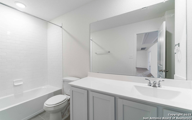 8843 Grey Elm Property Photo 18