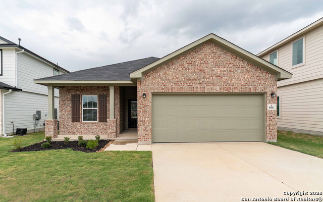8811 Grey Elm Property Photo 1