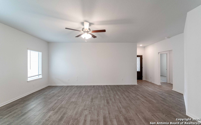 8811 Grey Elm Property Photo 4