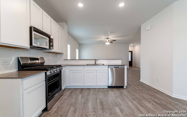 8811 Grey Elm Property Photo 7