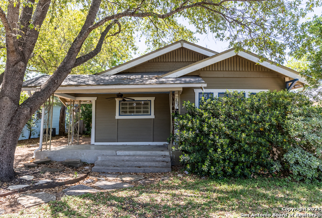 322 Pershing Property Photo